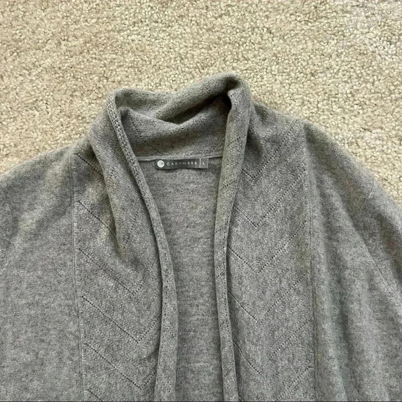 InCashmere Drape Front Open Cardigan Gray Women’s Size Large $219 100% Cashmere - Picture 8 of 16